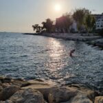 Traveller Sunset over the sea