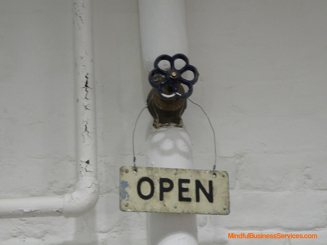 2009 08 30 open sign